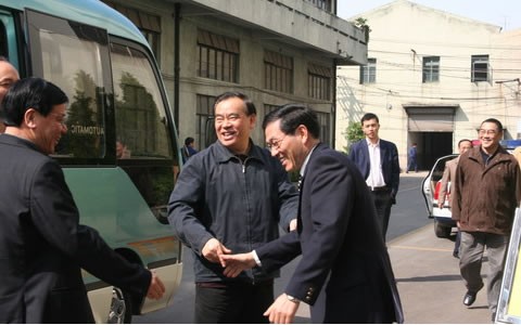 呂祖善省長(zhǎng)來(lái)我集團(tuán)公司調(diào)研，加快發(fā)展裝備制造業(yè)